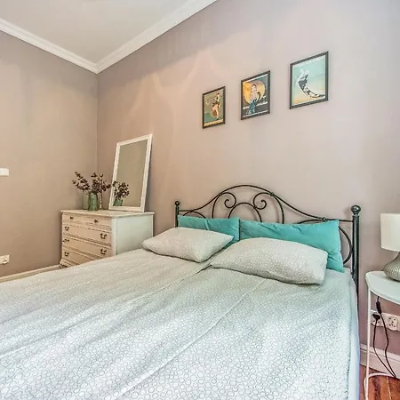 Victus Apartamenty, Apartament Debowa *